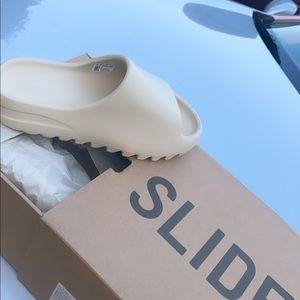 New Yeezy Slides Size 5